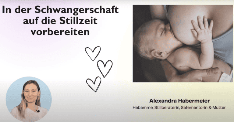 Hebamme und Baby an der Brust der Mutter